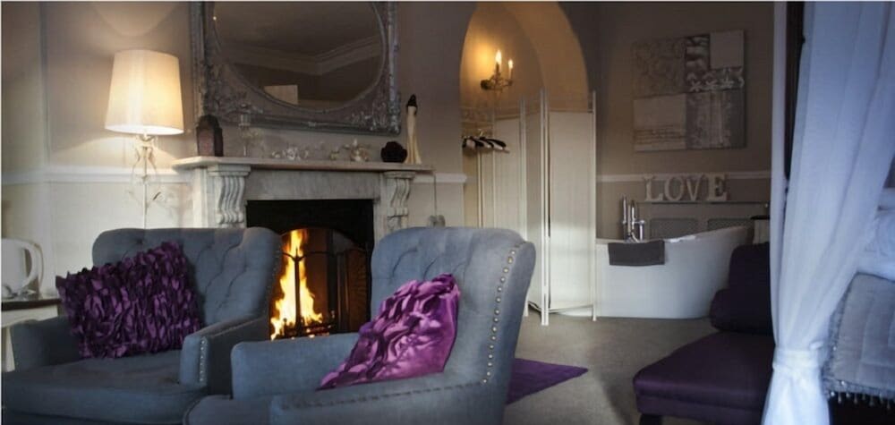 Richmond Suite photo 1