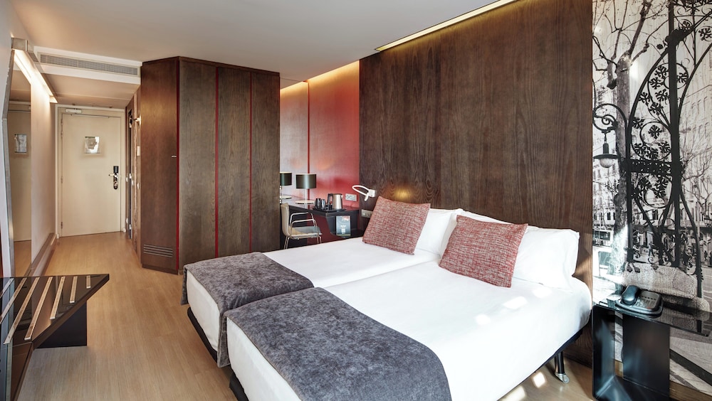 Classic Twin Room (Sagrada Familia View) photo 3