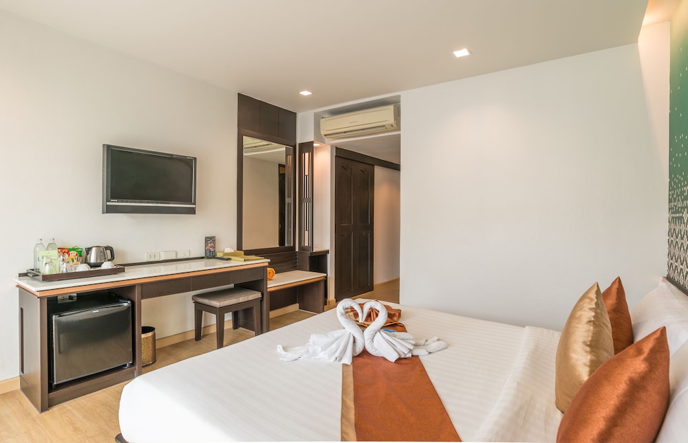 Superior Room (No View) - Photo 2