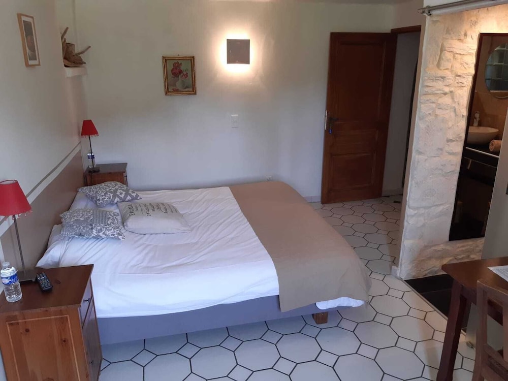 Room (La Rustique) photo 2