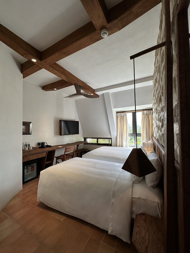 Design Triple Room, Multiple Beds, Bathtub, Garden View photo 1