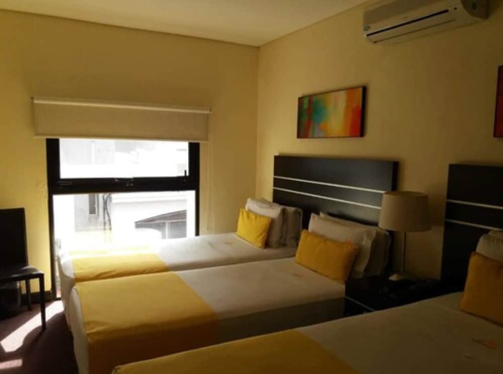 Standard Triple Room, 3 Twin Beds photo 3