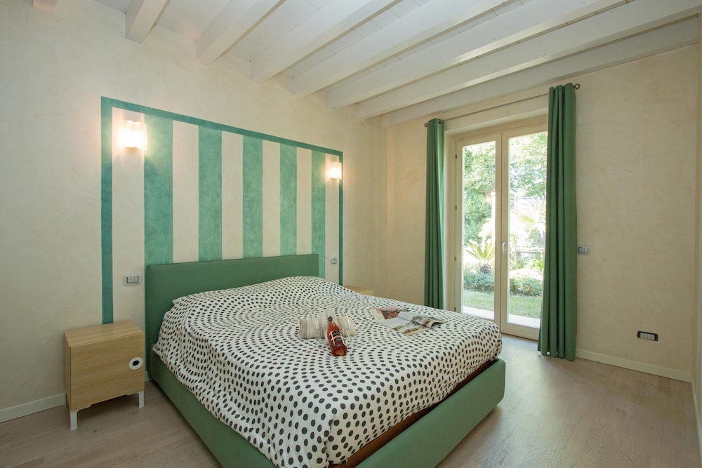 Basic Villa, 4 Bedrooms photo 2