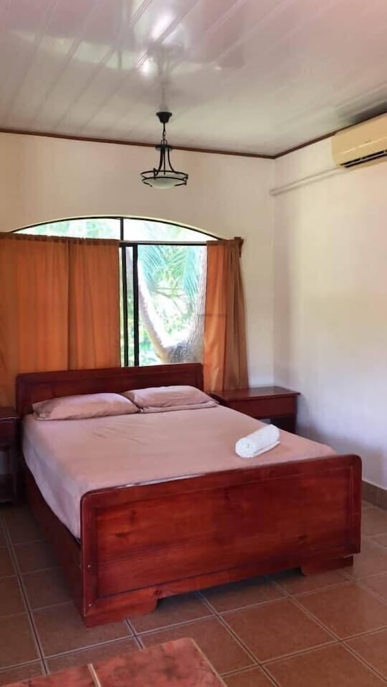 Family Room, Multiple Beds