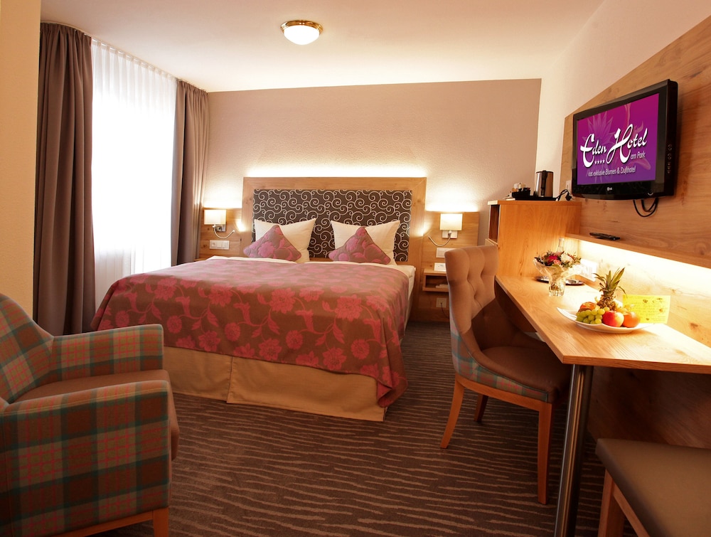 Superior Double Room, Balcony - Photo 7