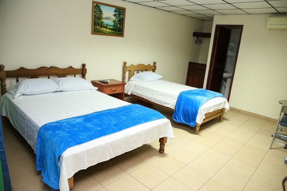 Triple Room photo 2
