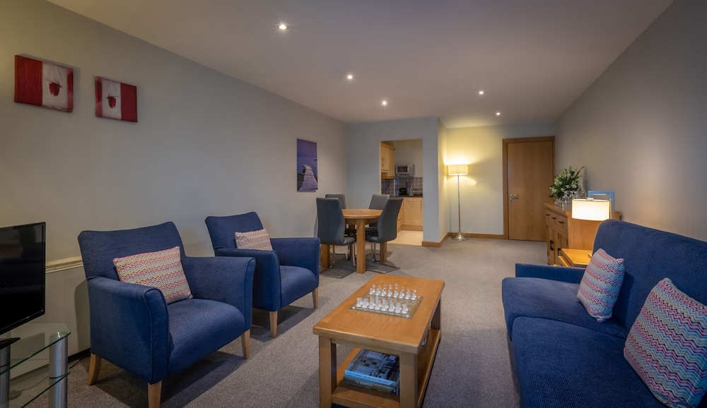 Family Apartment, 1 Bedroom, Kitchenette photo 2