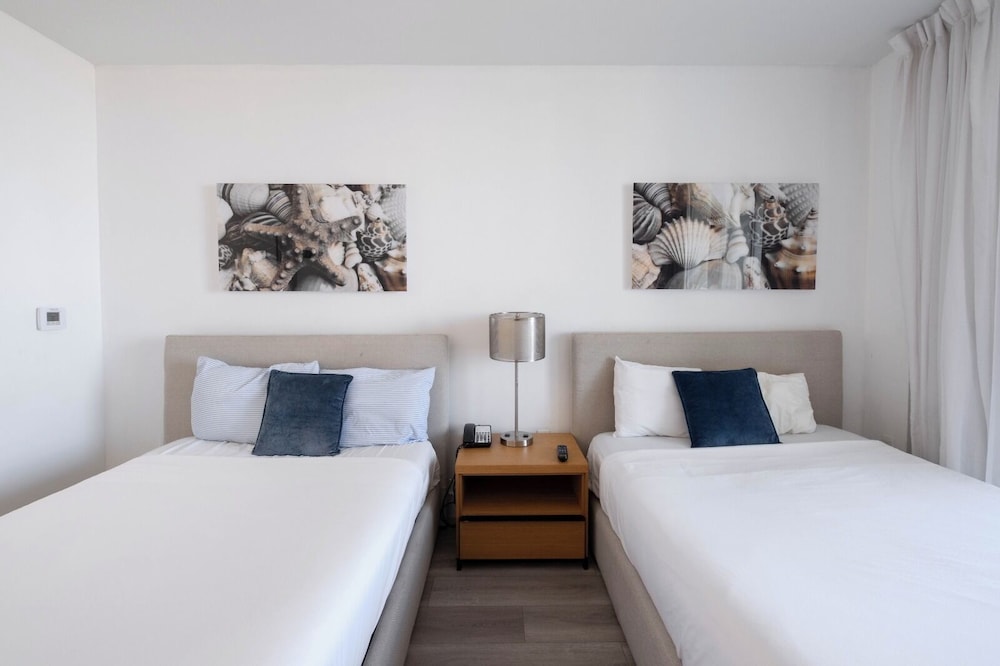 Deluxe Studio, 2 Double Beds