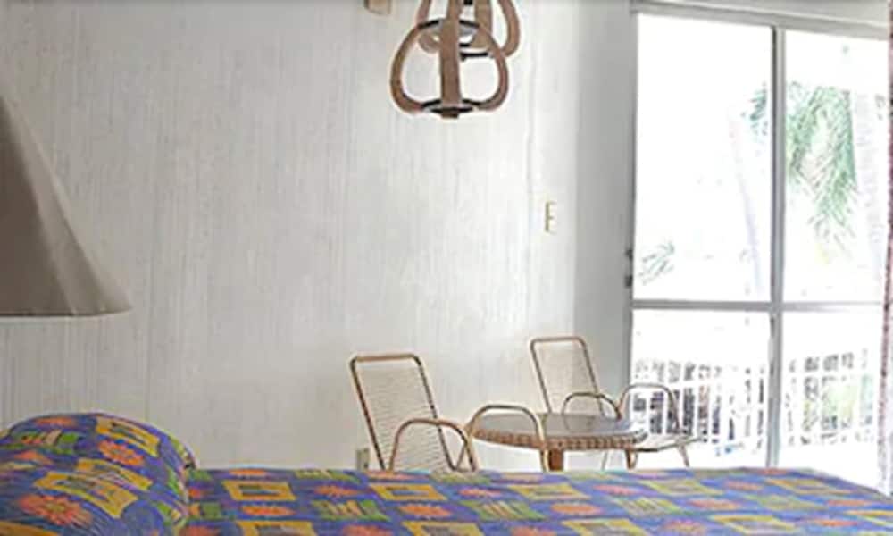 Standard Room, 2 Double Beds - Photo 3