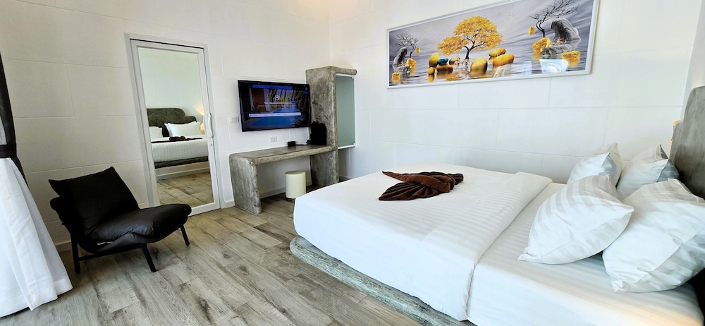 room photo