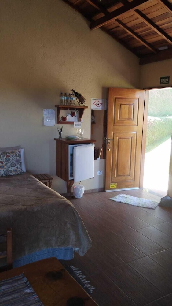 Basic Chalet photo 2
