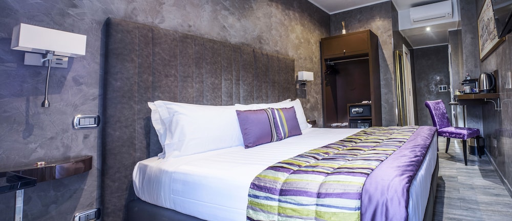 Deluxe Double or Twin Room, Balcony