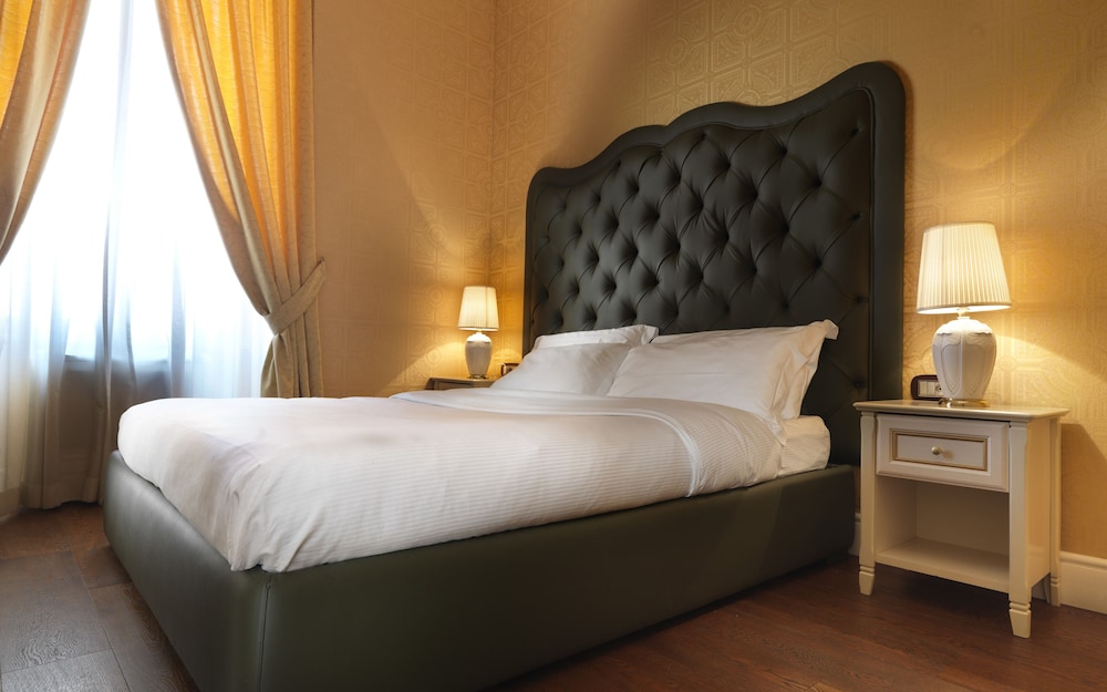 Classic Double Room - Photo 5