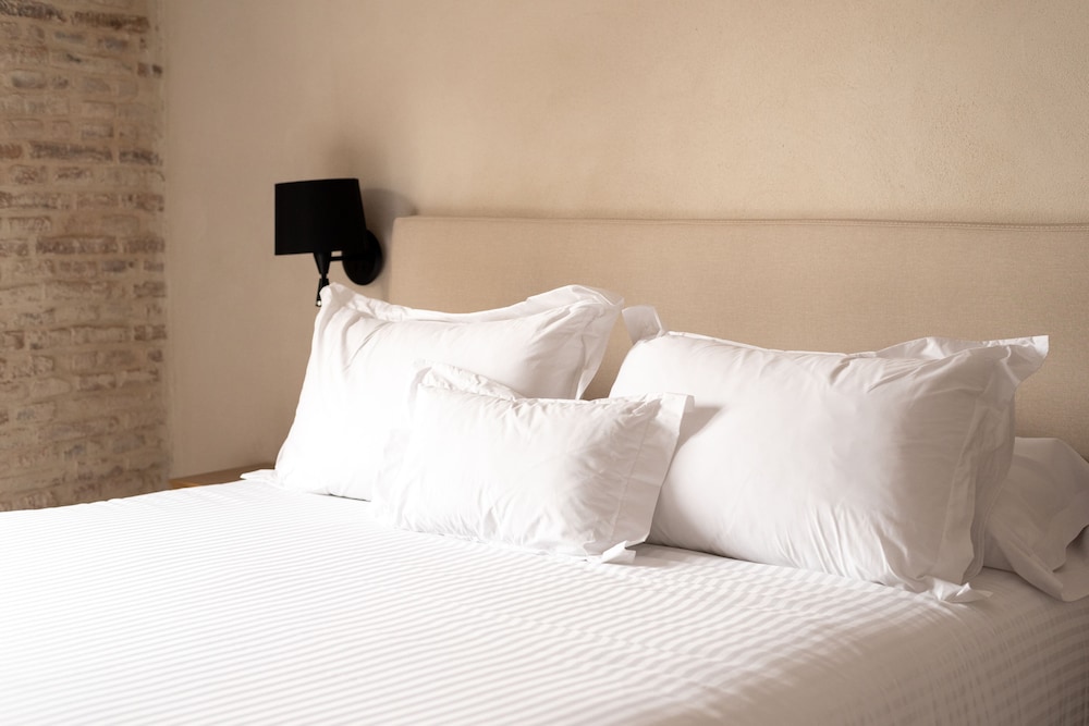 Luxury Suite, 1 Bedroom, City View - Photo 2