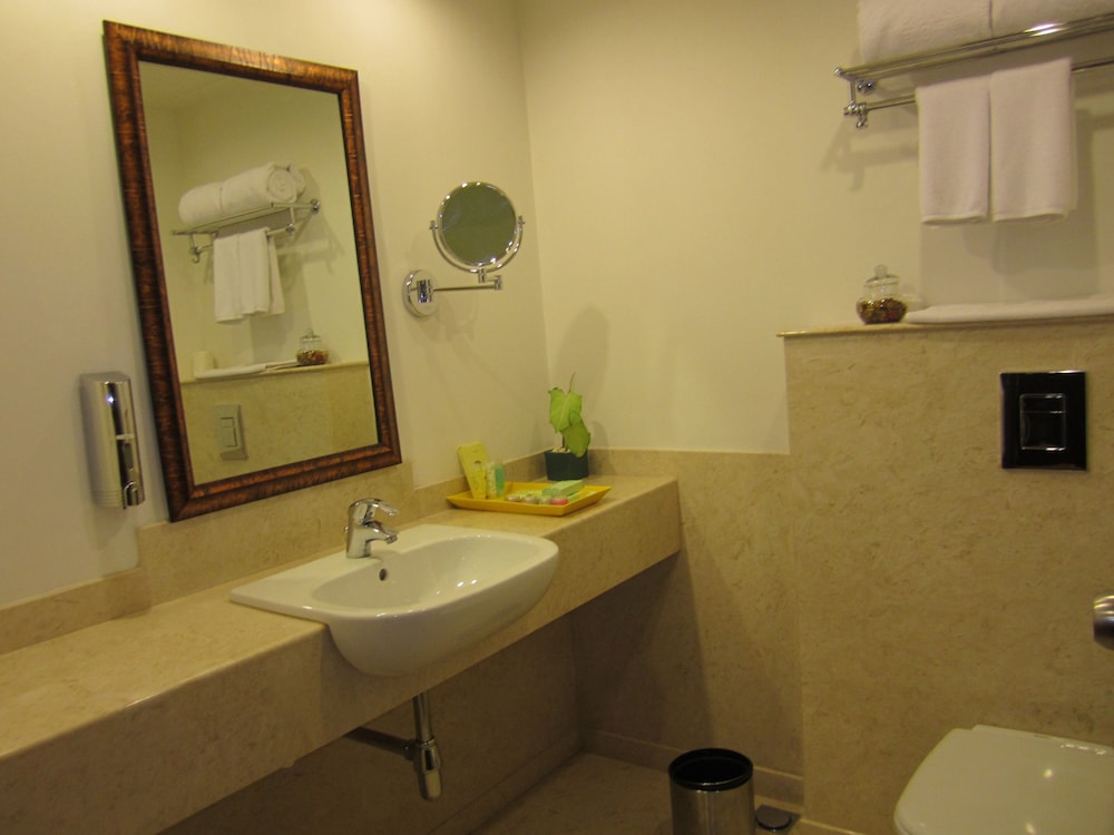 Business Room - Photo 6