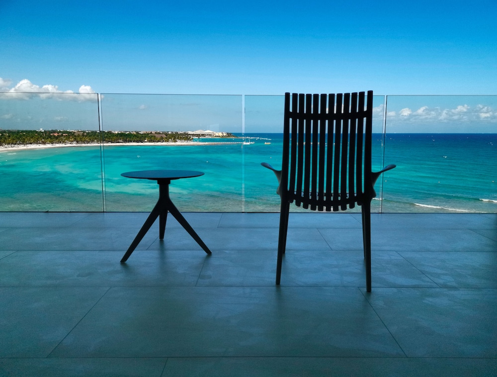 Junior Suite, Oceanfront