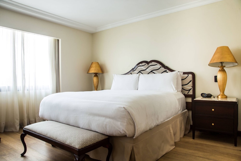 Room, 1 King Bed, City View - Photo 5