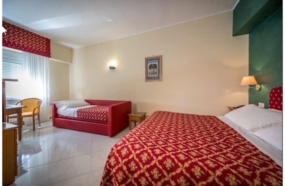 Triple Room photo 3