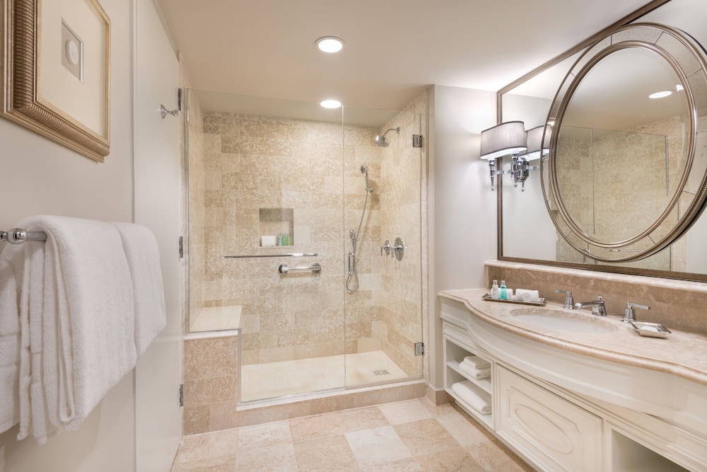 Club Classic Guest Room Queen/Queen - Photo 4