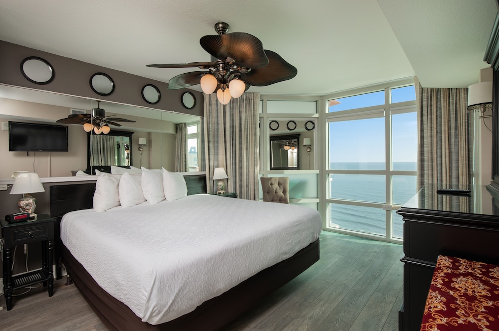 Standard Condo, 3 Bedrooms, Partial Ocean View photo 2