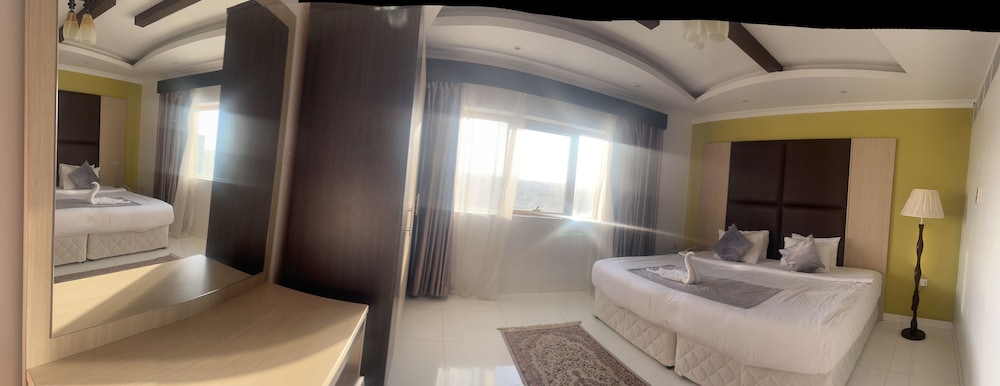 Deluxe Studio Suite photo 2