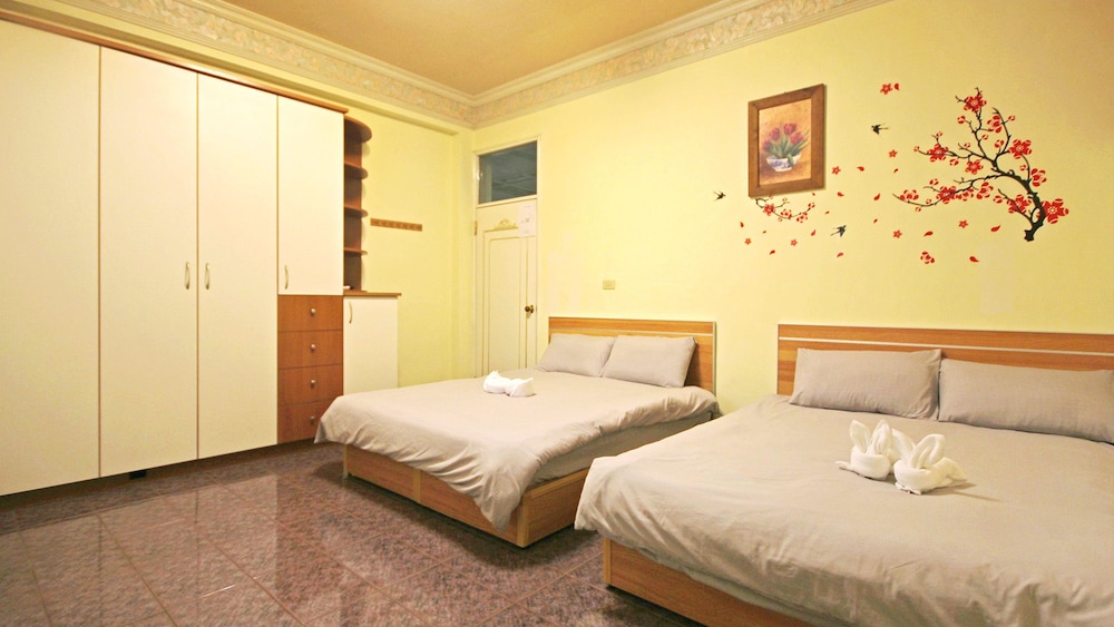 Family Quadruple Room, 2 Double Beds photo 2