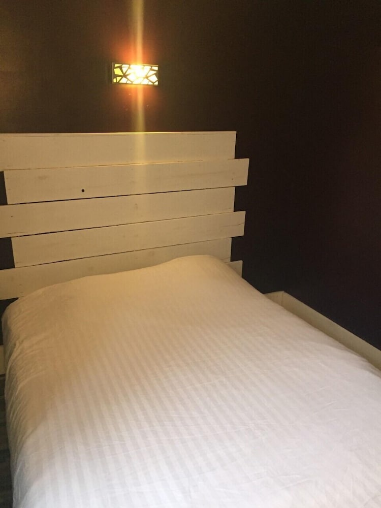 Standard Double Room, Shared Bathroom