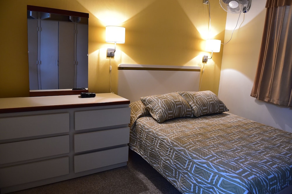 Room, 1 Queen Bed with Sofa bed