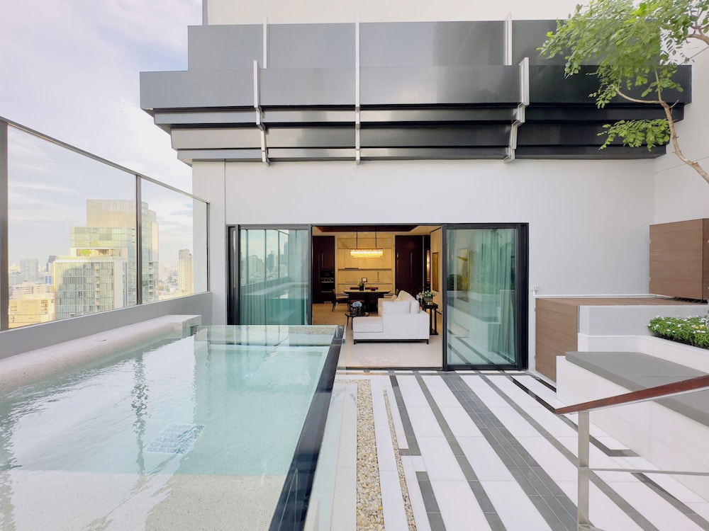 SILQ Penthouse (With Plunge Pool) photo 1