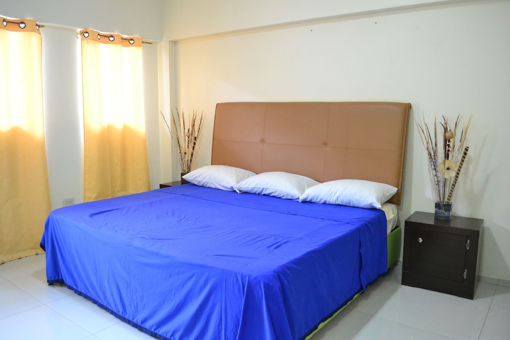Basic Room, 1 King Bed photo 1