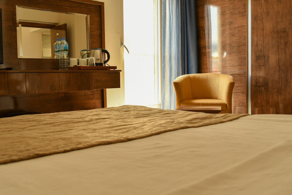 Economy Double or Twin Room photo 2