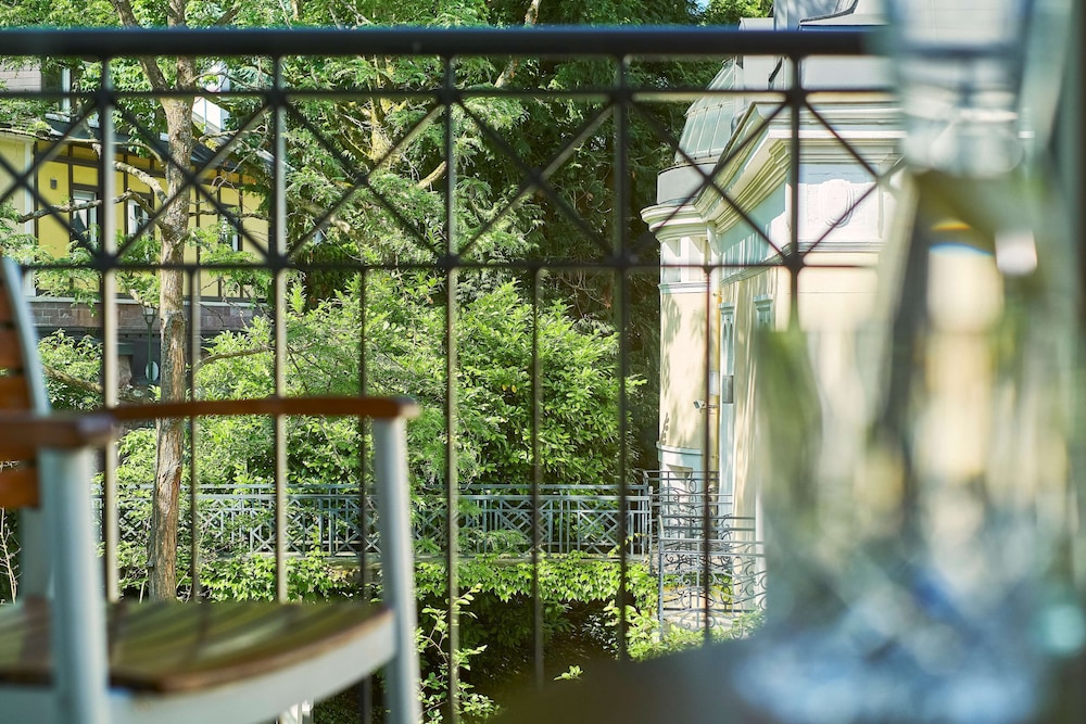 Classic Double Room, City View - Photo 7