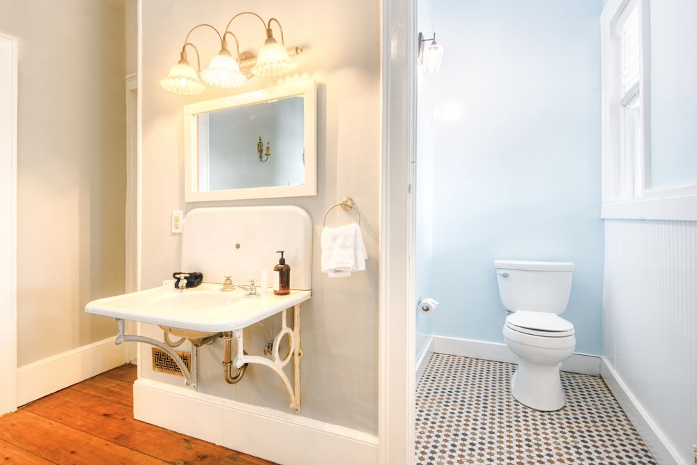 Deluxe Master Suite 4 photo 2