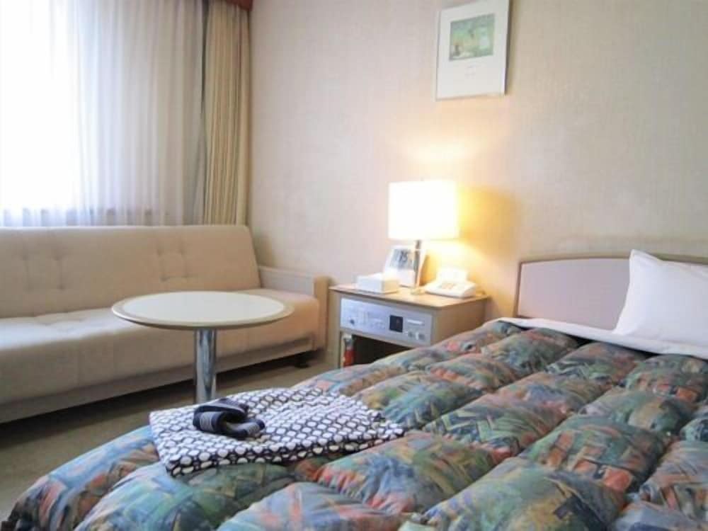 Single Room, Smoking