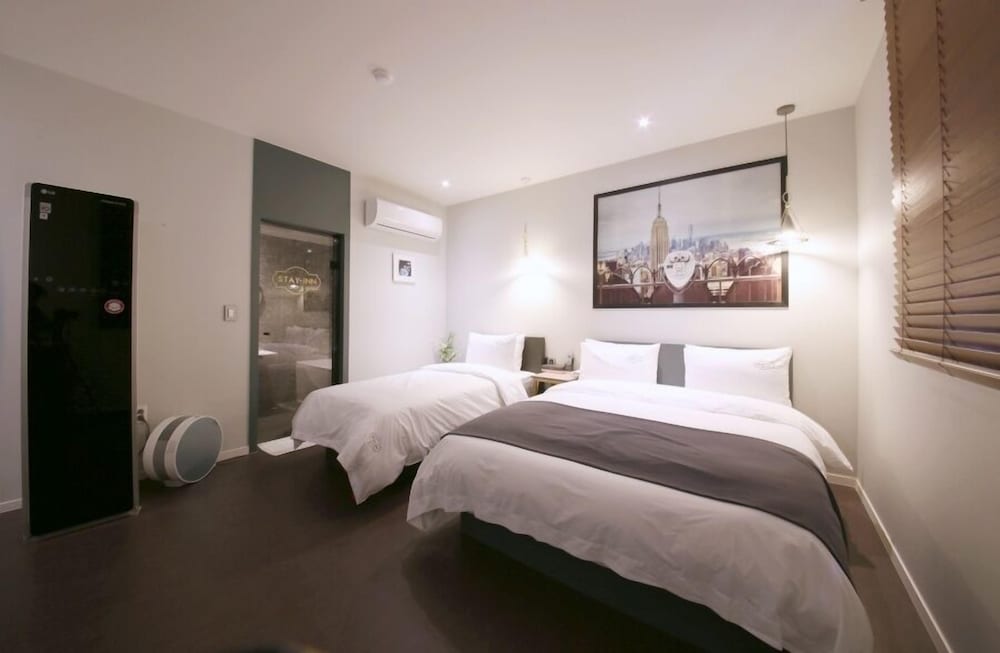 Deluxe Twin Room - Photo 5