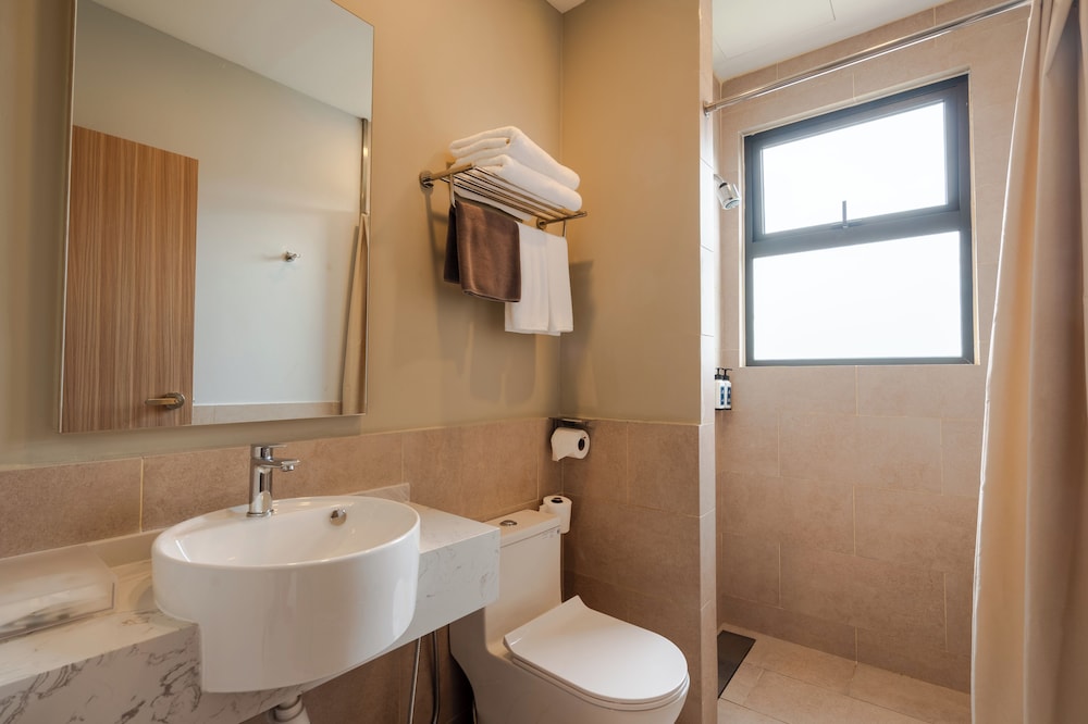 3 Bedroom Family Residence photo 2