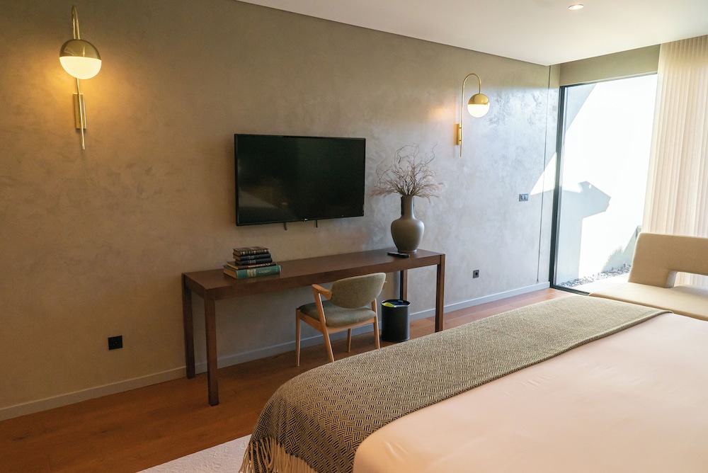 Deluxe Double or Twin Room - Photo 3