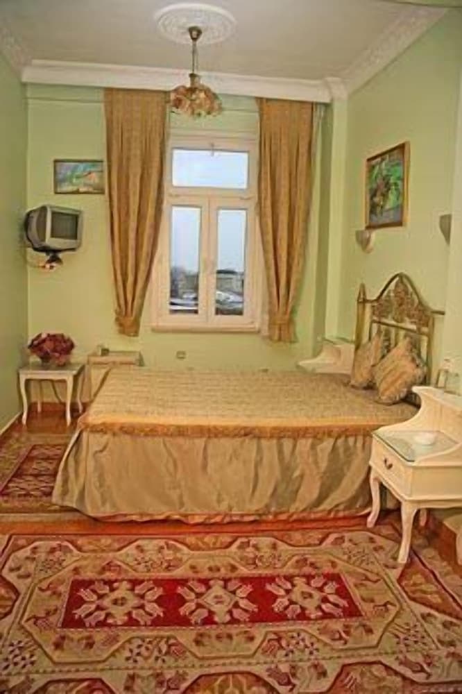 Single Room, Non Smoking photo 1