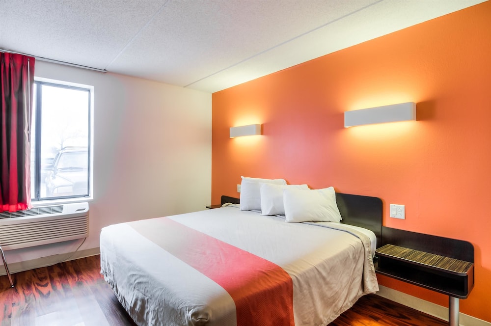 Deluxe Suite, 1 King Bed, Non Smoking