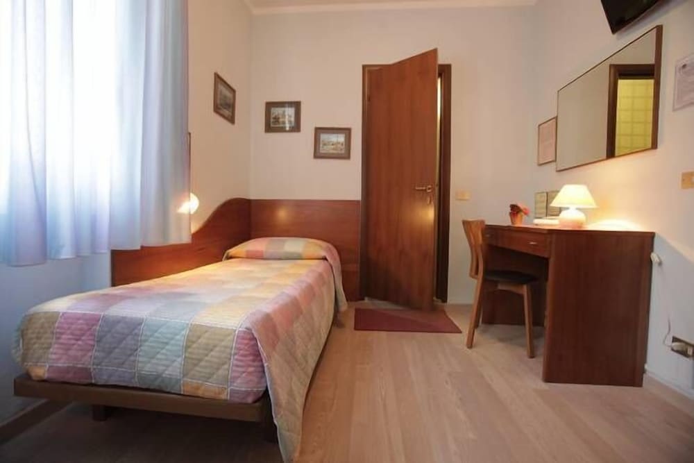 Economy Single Room photo 1