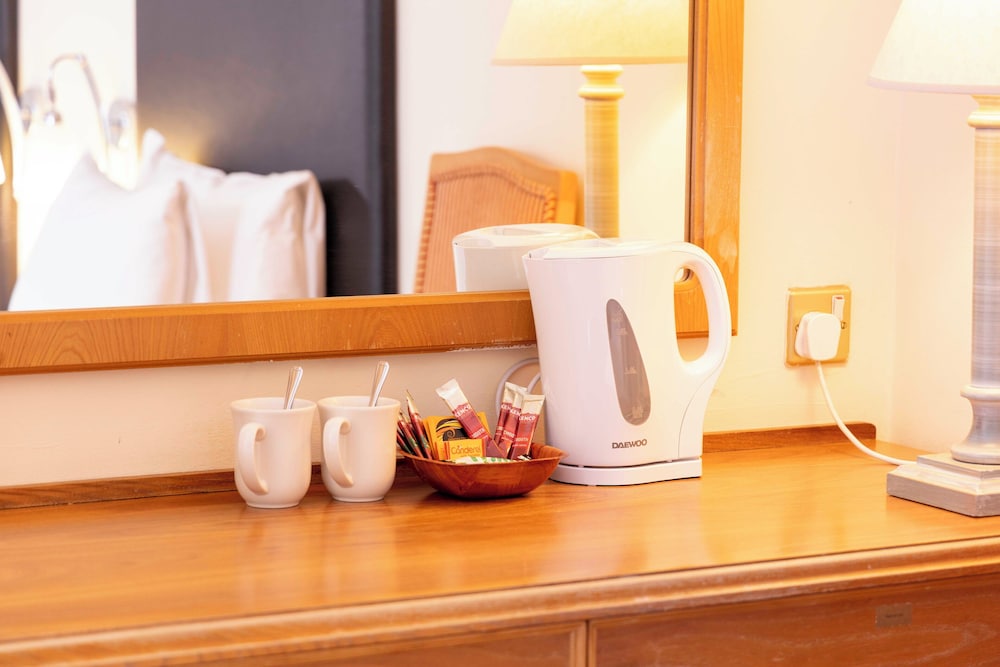 Twin Room - Photo 15