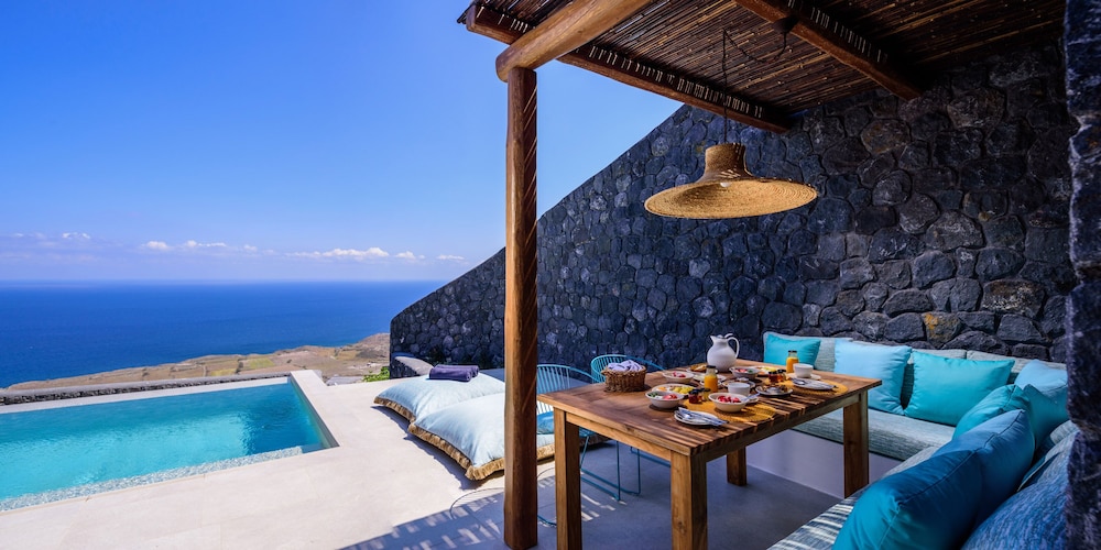 Junior Suite with Private Heated Pool - Photo 9
