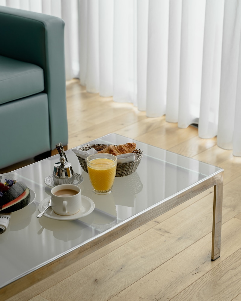 Most Enviable Double Room - Photo 4