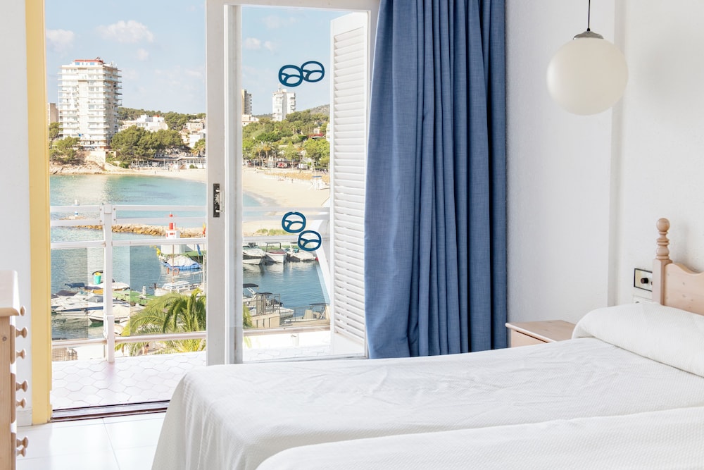 Standard Apartment, 2 Bedrooms, Sea View (4 Adults + 2 Children)