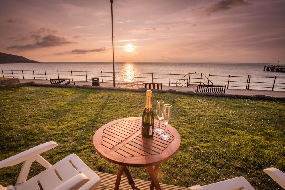 Luxury Apartment, Ensuite, Sea View (Pier View Apartment) photo 2