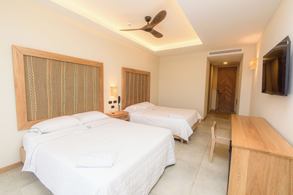 Standard Quadruple Room, Garden View photo 2