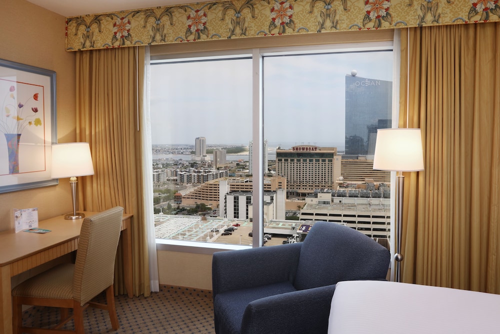 Premier Room, 1 King Bed (Rendezvous Tower) - Photo 7