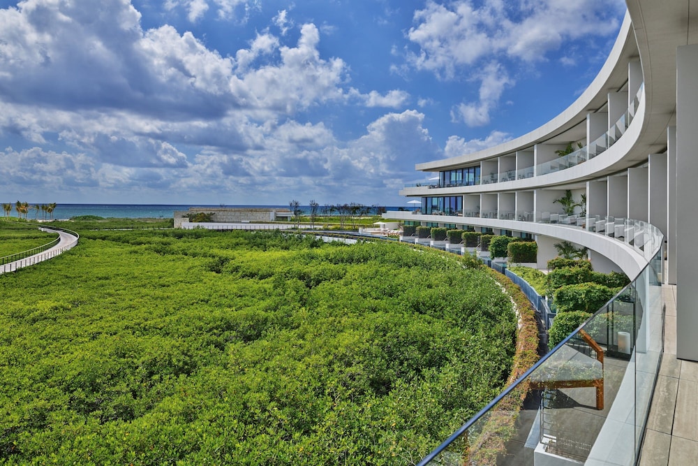 Suite, 1 King Bed, Ocean View (Bathtub) - Photo 4