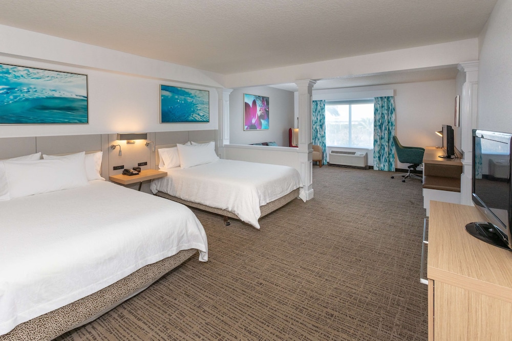 Junior Suite, Accessible - Photo 1