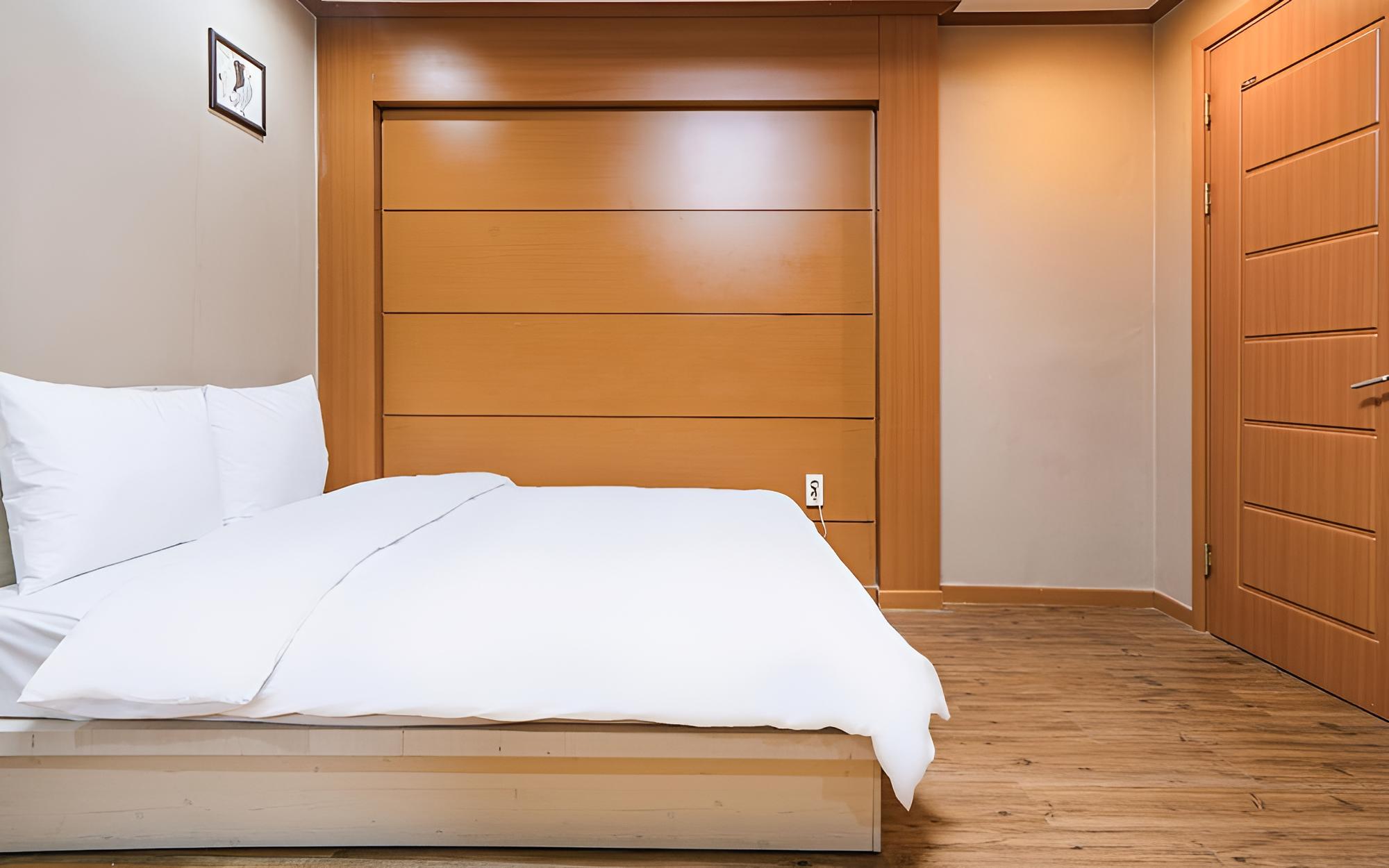 Room (Family Room B (Double + Ondol Netflix) - Photo 3